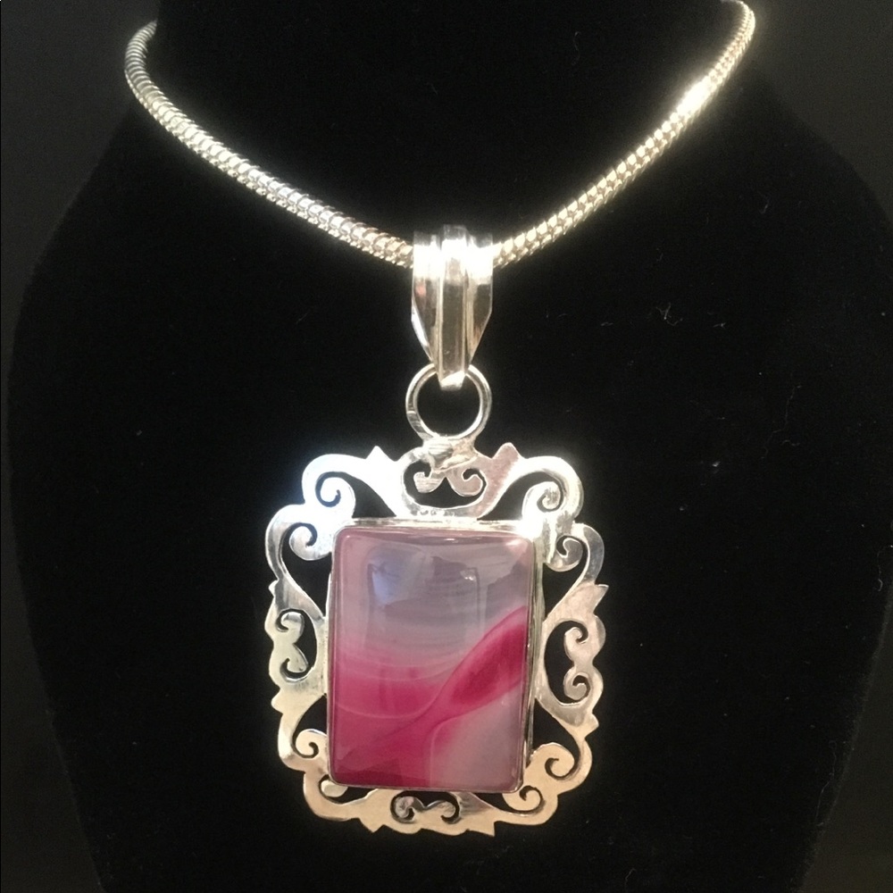 Pendant New